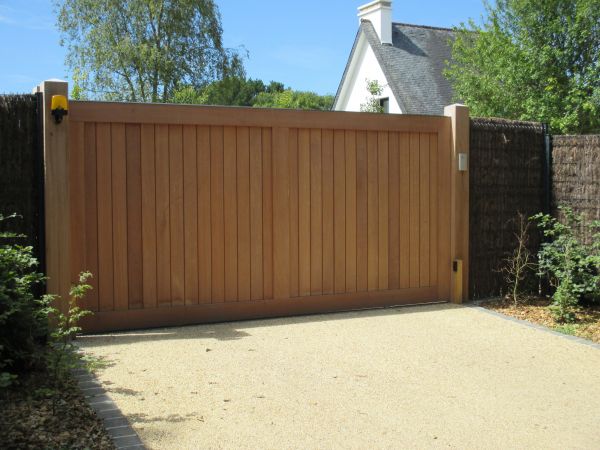 Gate Panel Repair